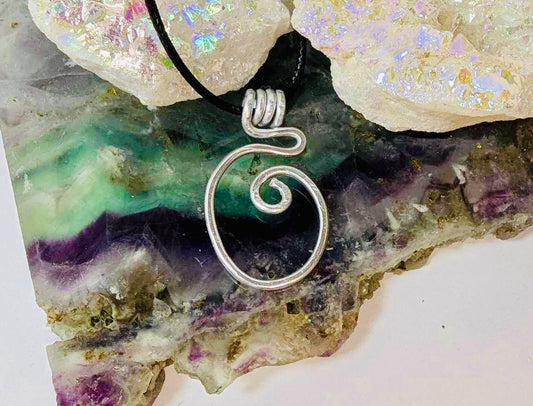 Silver wire pendant necklace